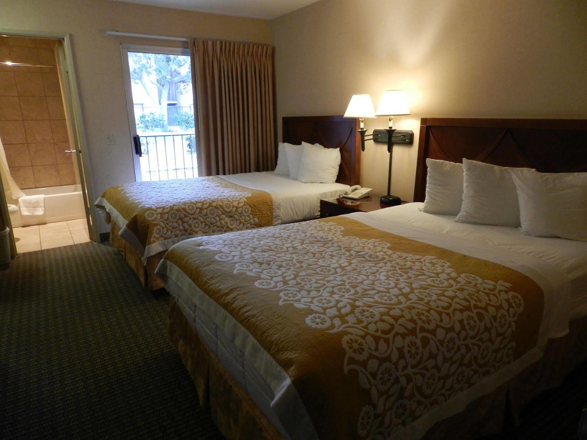 Presidio Inn Сан Диего Екстериор снимка